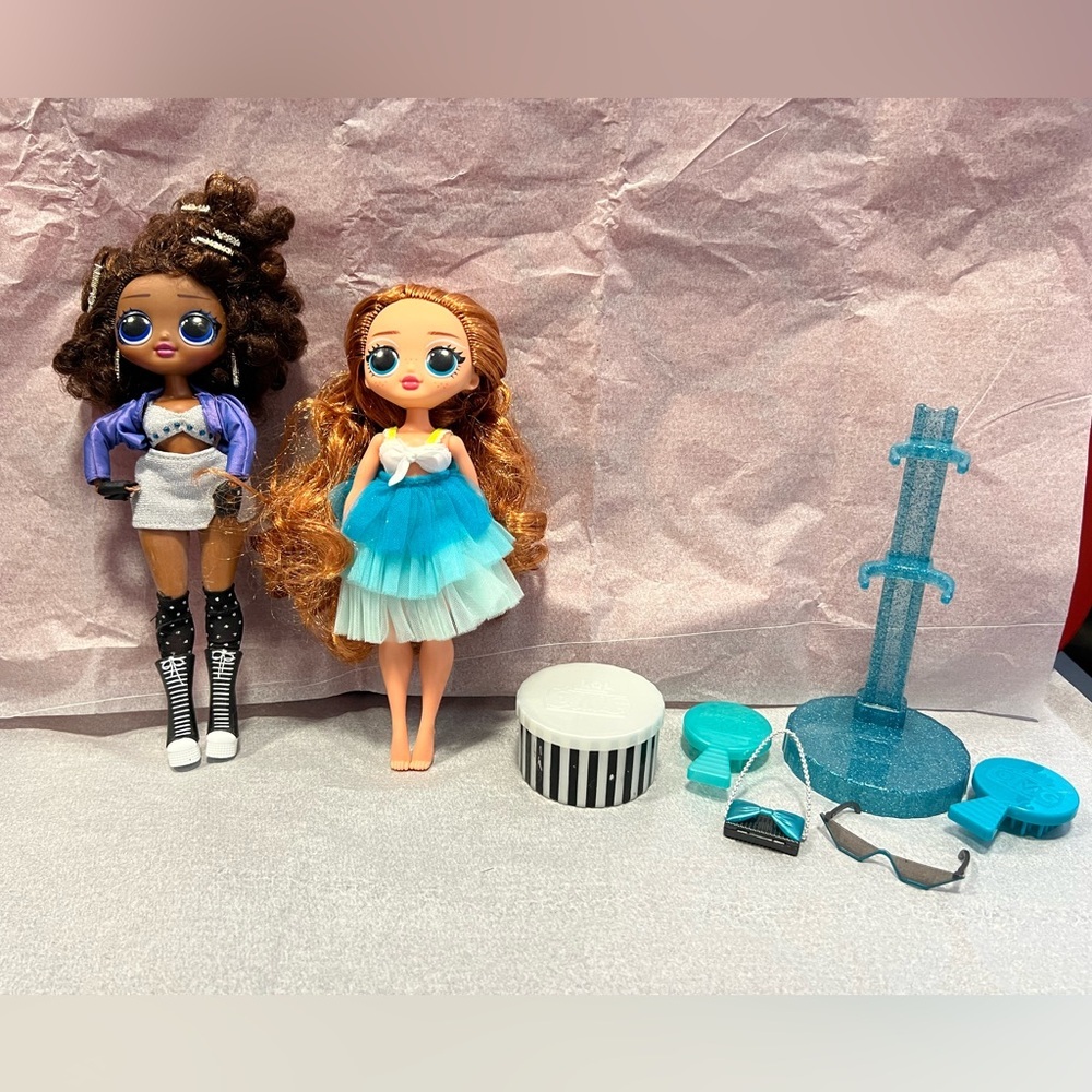 L.O.L. Surprise! OMG Dolls Lot of 2 with Accessories